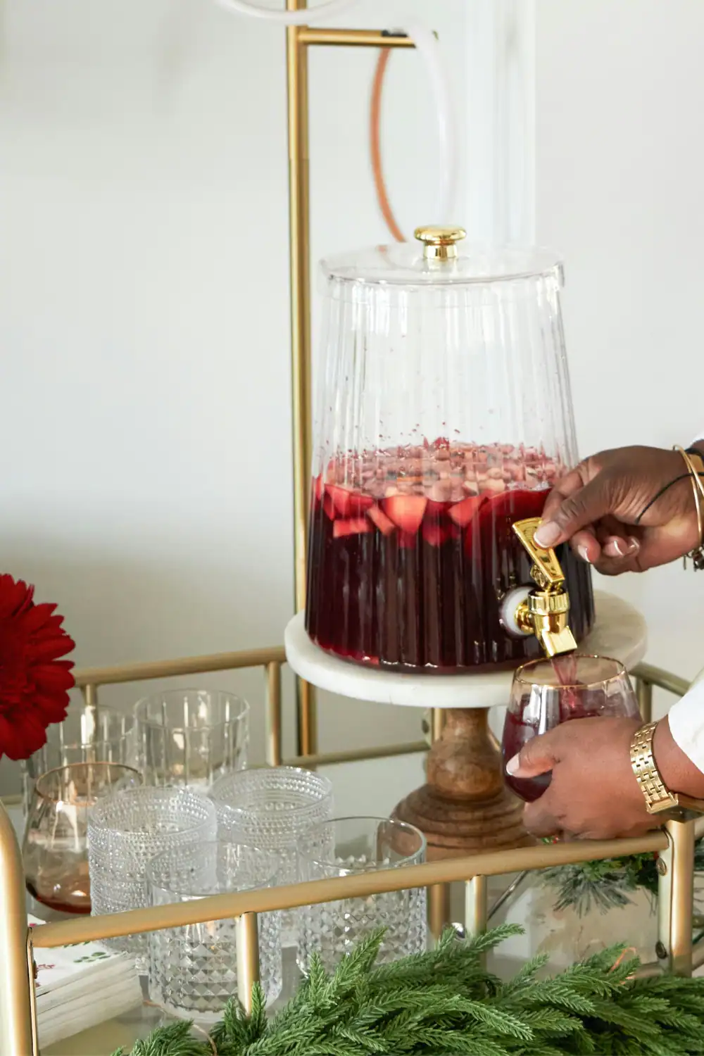 how to decorate a bar for a party