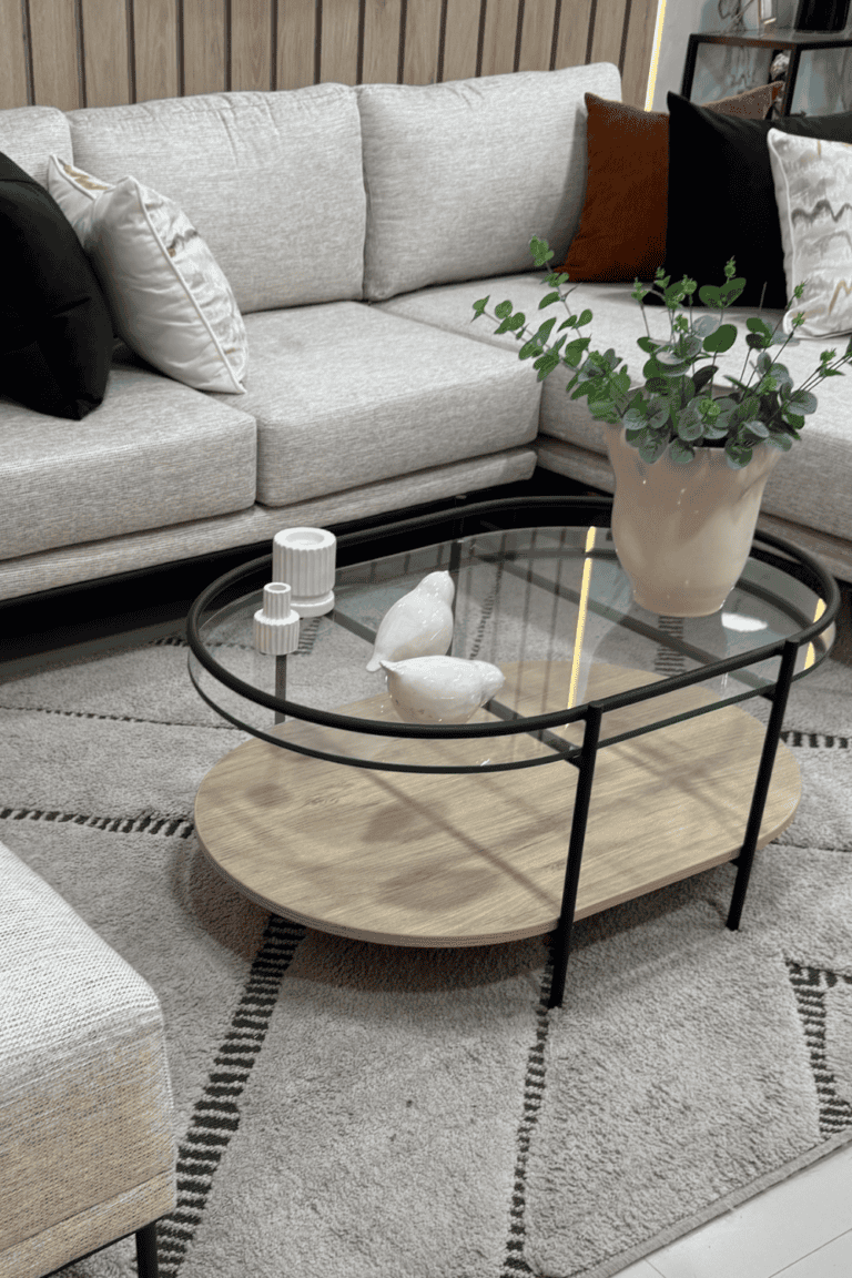 Unique Small Apartment Living Room Decor Ideas to Try