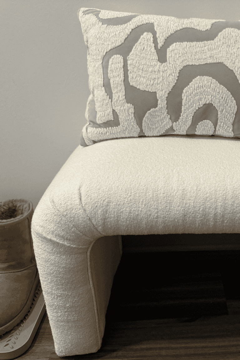 10 Small Entryway Decor Ideas for Apartments That Make a Big First Impression