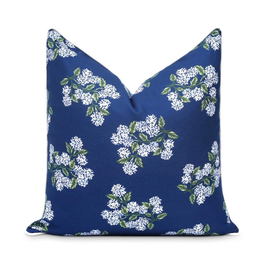 Hydrangea Pattern Pillow Cover
