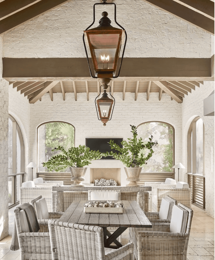  Farmhouse Dining Space